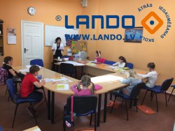 Для 1 класса летом в Lando.lv развивающая программа „Обучение без мучений”.